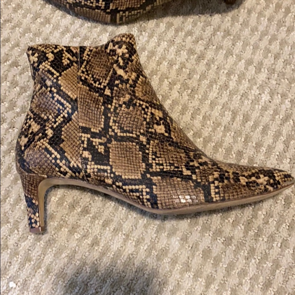 H&M Textured Python Booties - Picture 3 of 4